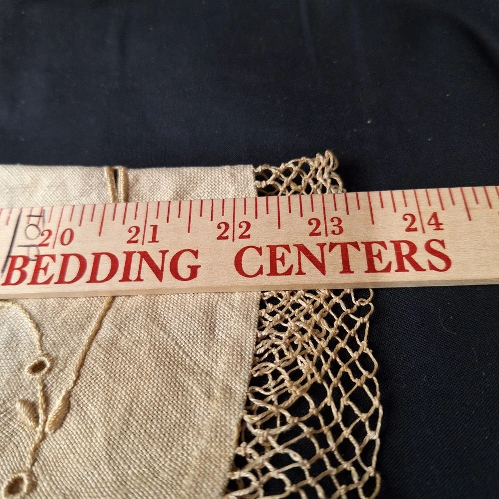 N/A vintage round